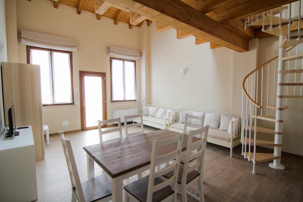 Agriturismo Cascina Della Fontana Lodi Phòng bức ảnh